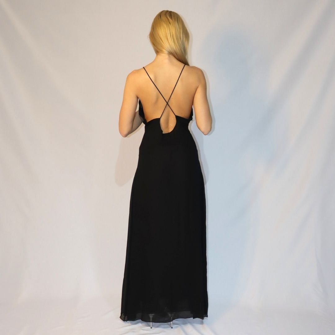 Vestido Preto Maxi Sem Costas Longo - Decote V Profundo | The Notte