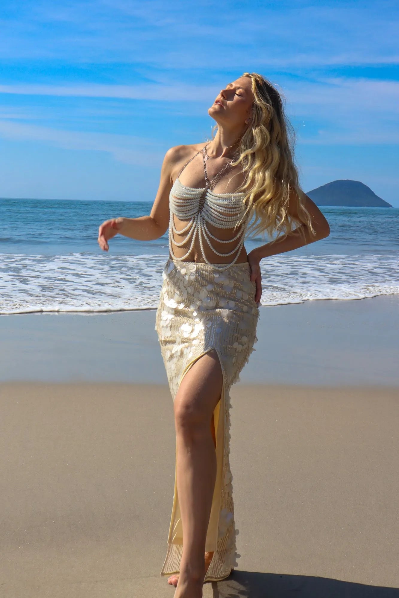 Saia Sereia The Notte Longa de Paetês Bege Verão 2026